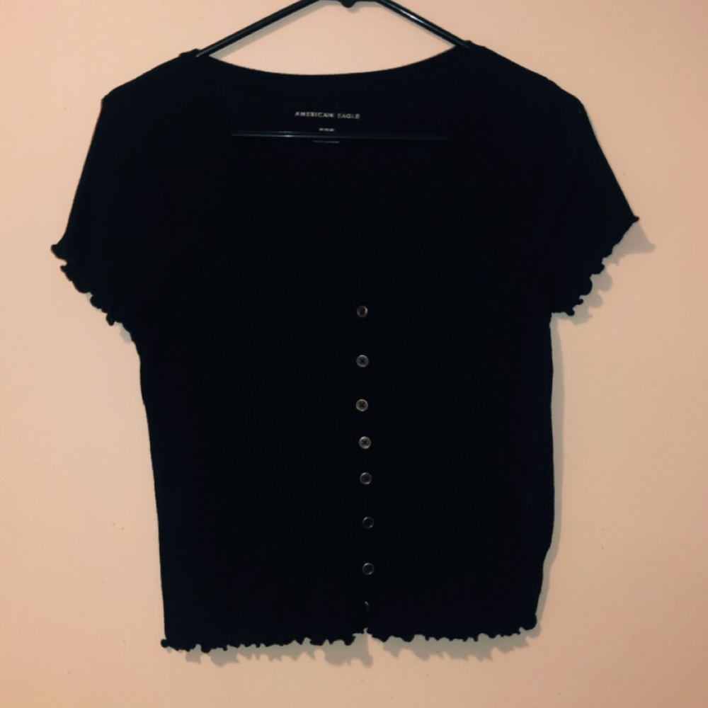Cute black v neck shirt